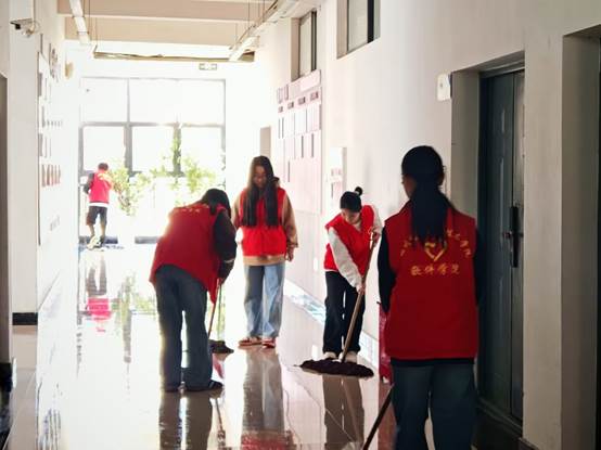 人们站在雪地上 AI 生成的内容可能不正确。